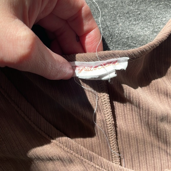 Ingrid and Isabel Maternity Nursing Dress - Picture 5 of 7